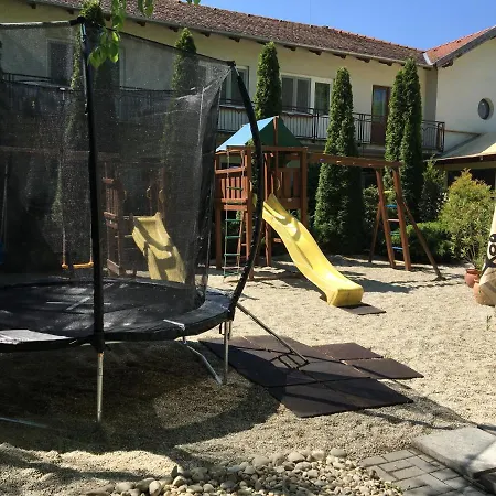 Sobri Halászcsárda és Panzió Vendégház Baja