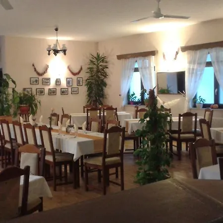 Vendégház Sobri Halászcsárda és Panzió Baja