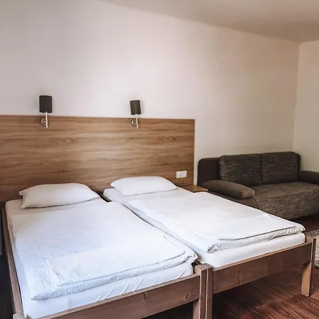 Sobri Halaszcsarda Es Panzio 2*