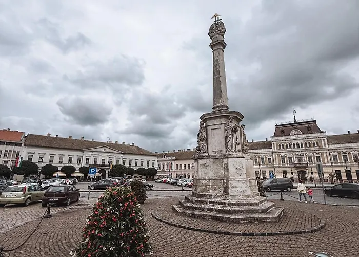 Penzion Sobri Halaszcsarda Es Panzio Baja