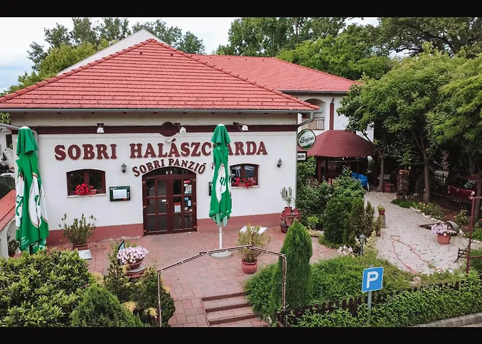 Sobri Halaszcsarda Es Panzio 3*